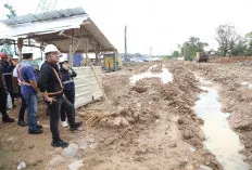 Tinjau Pembangunan Terminal Bongkar Muat Batubara Keramasan, Herman Deru :  Optimis Akhir 2026 Selesai 