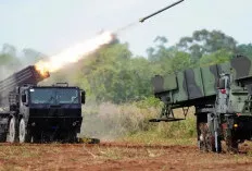 Menhan Sjafrie dan Panglima TNI Tinjau Latihan Puncak Super Garuda Shield 2025 di Baturaja