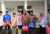 Dinsos Salurkan Bantuan Bupati Muba untuk Korban Kebakaran di Desa Sari Agung