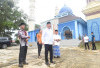 Pulang Kampung, Wagub  Cik Ujang Salat Jumat di Desa Lebak Budi Lahat