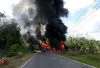 Bus ALS Terbakar di Jalinsum Muratara Usai Tabrakan dengan Truk Tangki BBM, 9 Penumpang Dilaporkan Tewas